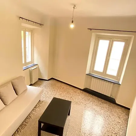 A 6 Minuti Da Acquario E Stazione Apartment *